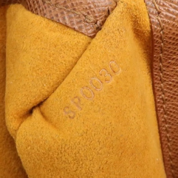 Louis Vuitton Musette Tango Short Strap Monogram Shoulder Bag - Picture 14 of 16